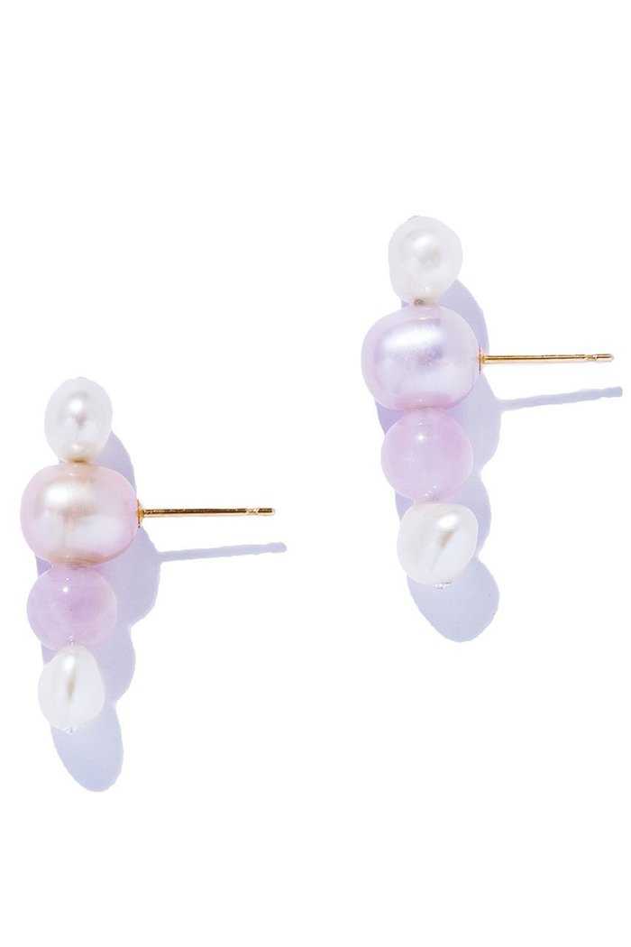 【ルボンボン/les bonbon】のplayfully pearl stud ピアス インテリア・キッズ・メンズ・レディースファッション・服の通販 founy(ファニー) https://founy.com/ ファッション Fashion レディースファッション Ladies' Fashion Online ジュエリー Jewelry リング Rings イヤリング Earrings イヤリング Earrings カットソー Cut And Sew パール Pearl フィット Fit |ID: prp329100004549160 ipo3291000000032151210