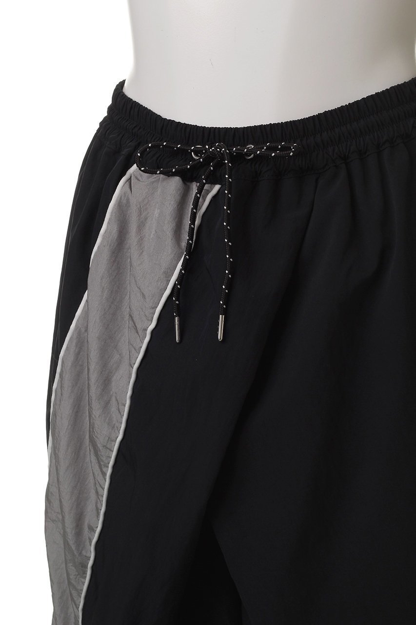 【プランク プロジェクト/PRANK PROJECT】のディフォームトラックパンツ / Deform Track Pants 人気、トレンドファッション・服の通販 founy(ファニー) 　ファッション　Fashion　レディースファッション　Fashion for Women　パンツ　Pants & Trousers　おすすめ　Recommended / Our Picks　シルバー　Silver, Metallic Silver　タフタ　Taffeta, Structured Fabric　ドローストリング　Drawstring, Pull Cord　メッシュ　Mesh, Net Fabric　ワイド　Wide, Wide Fit　軽量　Lightweight, Ultra Light　other-8|ID: prp329100004550998 ipo3291000000032425010