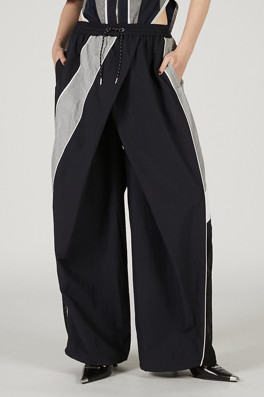 【プランク プロジェクト/PRANK PROJECT】のディフォームトラックパンツ / Deform Track Pants 人気、トレンドファッション・服の通販 founy(ファニー) 　ファッション　Fashion　レディースファッション　Fashion for Women　パンツ　Pants & Trousers　おすすめ　Recommended / Our Picks　シルバー　Silver, Metallic Silver　タフタ　Taffeta, Structured Fabric　ドローストリング　Drawstring, Pull Cord　メッシュ　Mesh, Net Fabric　ワイド　Wide, Wide Fit　軽量　Lightweight, Ultra Light　other-7|ID: prp329100004550998 ipo3291000000035068651