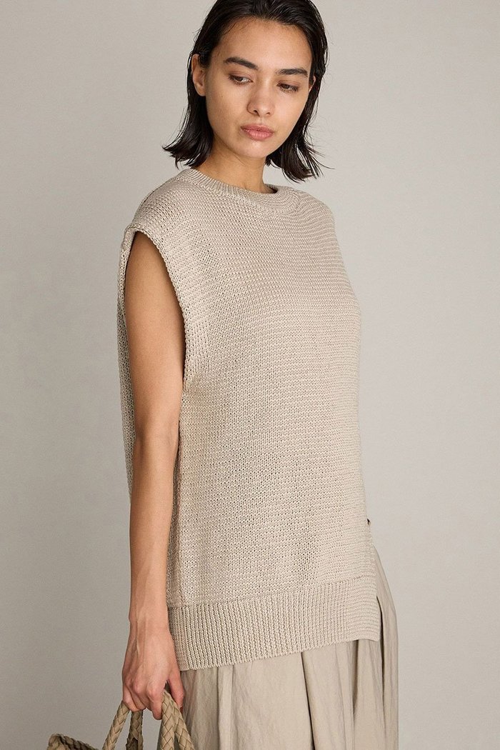 【ブリル/BRILL】のリリノースリプルオーバー インテリア・キッズ・メンズ・レディースファッション・服の通販 founy(ファニー) https://founy.com/ ファッション Fashion レディースファッション Fashion for Women トップス・カットソー Cut & Sew Tops ニット Knit Tops & Sweaters カジュアルプルオーバー・ニットトップス Pullovers & Knit Tops / Casual Pullovers シルケット Silket, Silky Cotton シンプル Simple, Minimal スリット Slit, Slit Detail ノースリーブ Sleeveless, No-Sleeve パターン Pattern, Design Print エレガント 上品 Elegant |ID: prp329100004551015 ipo3291000000036259617