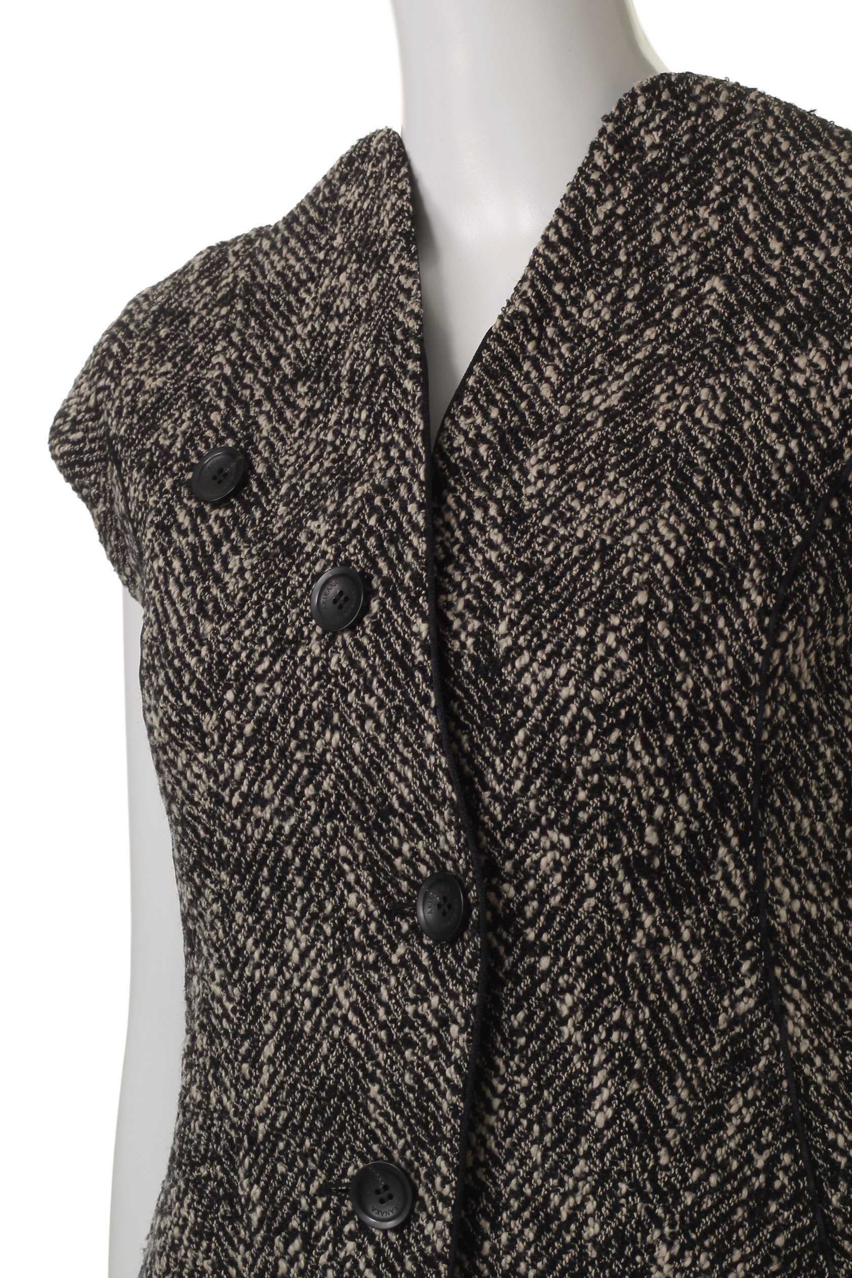 【アキラナカ/AKIRANAKA】のSesilia ツイード ジャケット 人気、トレンドファッション・服の通販 founy(ファニー) 　ファッション　Fashion　レディースファッション　Fashion for Women　アウター　Coat / Outerwear Collection　レディースジャケット・軽アウター　Jackets　2025年　2025　2025-2026秋冬・A/W　Autumn/Winter 2025–26 AW25–26　おすすめ　Recommended / Our Picks　ジャケット　Jacket, Outerwear　ツイード　Twill, Twill Weave　フレア　Flare, Flared　ベスト　Vest, Waistcoat　エレガント 上品　Elegant　A/W・秋冬　Autumn/Winter　other-5|ID: prp329100004553121 ipo3291000000032807267