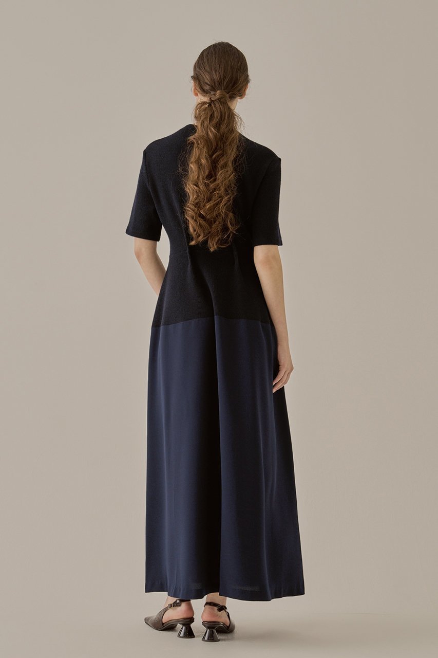 【アキラナカ/AKIRANAKA】のJodie コンビ テックス ジャージードレス 人気、トレンドファッション・服の通販 founy(ファニー) 　ファッション　Fashion　レディースファッション　Fashion for Women　ワンピース　Dresses　フォーマル・パーティードレス・結婚式用ドレス　Elegant & Casual Dresses　チュニック　Tunic Tops & Dresses　2025年　2025　2025-2026秋冬・A/W　Autumn/Winter 2025–26 AW25–26　コンビ　Combo, Combination Style　チュニック　Tunic, Long Top　ドレス　Dress, One-Piece　フィット　Fit, Slim Fit　フレア　Flare, Flared　ベーシック　Basic, Essential　ロング　Long, Long-Length　エレガント 上品　Elegant　A/W・秋冬　Autumn/Winter　other-8|ID: prp329100004553122 ipo3291000000032807280