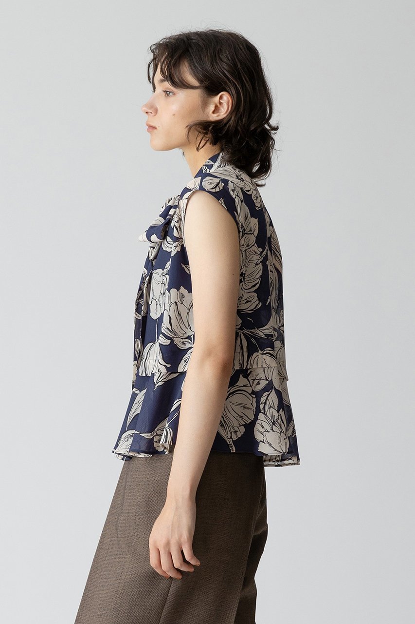 【アルアバイル/allureville】の楊柳シアーフラワープリントブラウス 人気、トレンドファッション・服の通販 founy(ファニー) 　ファッション　Fashion　レディースファッション　WOMEN　トップス・カットソー　Tops/Tshirt　キャミソール / ノースリーブ　No Sleeves　シャツ/ブラウス　Shirts/Blouses　花柄・フラワープリント・モチーフ　Flower Patterns　おすすめ　Recommend　イタリア　Italy　クラシック　Classic　シアー　Sheer　ノースリーブ　No Sleeve　フェミニン　Feminine　プリント　Print　ペプラム　Peplum　再入荷　Restock/Back In Stock/Re Arrival　秋　Autumn/Fall　other-2|ID: prp329100004553639 ipo3291000000032184467