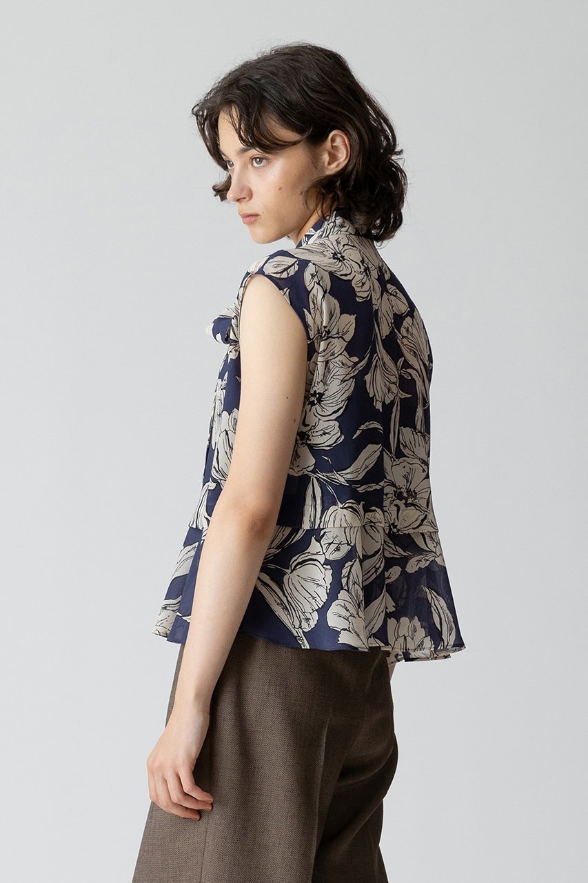 【アルアバイル/allureville】の楊柳シアーフラワープリントブラウス 人気、トレンドファッション・服の通販 founy(ファニー) 　ファッション　Fashion　レディースファッション　WOMEN　トップス・カットソー　Tops/Tshirt　キャミソール / ノースリーブ　No Sleeves　シャツ/ブラウス　Shirts/Blouses　花柄・フラワープリント・モチーフ　Flower Patterns　おすすめ　Recommend　イタリア　Italy　クラシック　Classic　シアー　Sheer　ノースリーブ　No Sleeve　フェミニン　Feminine　プリント　Print　ペプラム　Peplum　再入荷　Restock/Back In Stock/Re Arrival　秋　Autumn/Fall　other-3|ID: prp329100004553639 ipo3291000000032184468