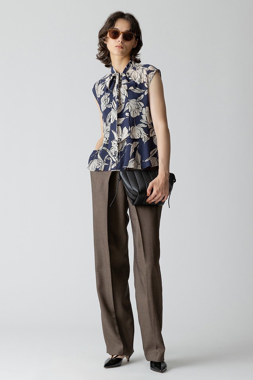 【アルアバイル/allureville】の楊柳シアーフラワープリントブラウス 人気、トレンドファッション・服の通販 founy(ファニー) 　ファッション　Fashion　レディースファッション　WOMEN　トップス・カットソー　Tops/Tshirt　キャミソール / ノースリーブ　No Sleeves　シャツ/ブラウス　Shirts/Blouses　花柄・フラワープリント・モチーフ　Flower Patterns　おすすめ　Recommend　イタリア　Italy　クラシック　Classic　シアー　Sheer　ノースリーブ　No Sleeve　フェミニン　Feminine　プリント　Print　ペプラム　Peplum　再入荷　Restock/Back In Stock/Re Arrival　秋　Autumn/Fall　other-5|ID: prp329100004553639 ipo3291000000032184470