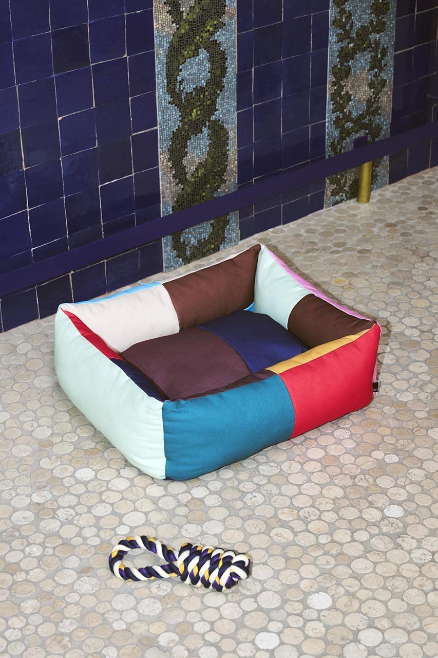 【ヘイ/HAY / GOODS】のHAY Dogs Bed Medium 人気、トレンドファッション・服の通販 founy(ファニー) 　アクセサリー　Fashion Accessories　カラフル　Colorful Design　クッション　Cushion, Throw Pillow　ブロッキング　Color Blocking, Panel Design　犬　Dog　ホーム・キャンプ・アウトドア・お取り寄せ　Home Living / Home & Lifestyle / Camping Gear / Outdoor Camping　ペットグッズ　Pet Supplies　other-4|ID: prp329100004557896 ipo3291000000035692865