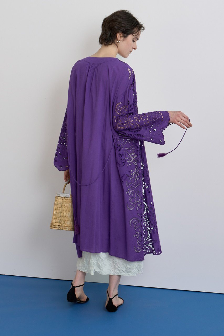 【ハウス オブ ロータス/HOUSE OF LOTUS】のシフリー刺繍ロングガウン 人気、トレンドファッション・服の通販 founy(ファニー) 　ファッション　Fashion　レディースファッション　Fashion for Women　トップス・カットソー　Cut & Sew Tops　シャツ・ブラウス・オフィスカジュアル　Elegant Blouses & Button-Ups　ガウン　Gown, Robe　シンプル　Simple, Minimal　スカラップ　Scallop, Scalloped Edge　スリーブ　Sleeve, Long Sleeve / Short Sleeve　タッセル　Tassel, Fringe　ボタニカル　Botanical, Floral Pattern　レース　Lace, Lace Fabric　ロング　Long, Long-Length　ワーク　Workwear, Utility Style　other-4|ID: prp329100004559120 ipo3291000000032296481