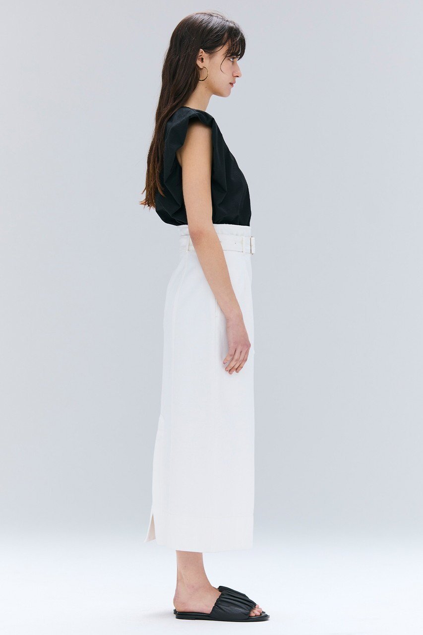 【ベイジ,/BEIGE,】のSCALA / コットンリネンボリュームスリーブトップス/ 人気、トレンドファッション・服の通販 founy(ファニー) 　ファッション　Fashion　レディースファッション　Fashion for Women　トップス・カットソー　Cut & Sew Tops　シャツ・ブラウス・オフィスカジュアル　Elegant Blouses & Button-Ups　ボリューム袖・フリルスリーブブラウス　Voluminous & Ruffle Sleeves / Puffy Sleeve Tops　ショート　Short, Short Length　シンプル　Simple, Minimal　ストレート　Straight, Straight Cut　スリーブ　Sleeve, Long Sleeve / Short Sleeve　デニム　Denim, Jeans Material　フェミニン　Feminine, Girly　other-7|ID: prp329100004559126 ipo3291000000035612961