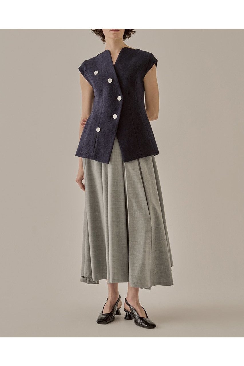 【アキラナカ/AKIRANAKA】のSesilia ジャケット 人気、トレンドファッション・服の通販 founy(ファニー) 　ファッション　Fashion　レディースファッション　Fashion for Women　アウター　Coat / Outerwear Collection　レディースジャケット・軽アウター　Jackets　2025年　2025　2025-2026秋冬・A/W　Autumn/Winter 2025–26 AW25–26　ジャケット　Jacket, Outerwear　フレア　Flare, Flared　ベスト　Vest, Waistcoat　エレガント 上品　Elegant　A/W・秋冬　Autumn/Winter　other-8|ID: prp329100004559140 ipo3291000000032814083