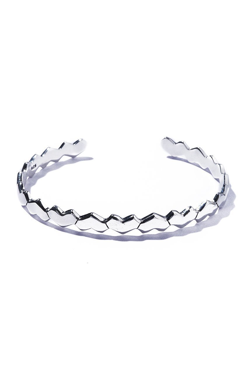 【クイップ クエイント/quip queint】のoff mind バングル インテリア・キッズ・メンズ・レディースファッション・服の通販 founy(ファニー) 　ファッション　Fashion　レディースファッション　Fashion for Women　ジュエリー　Jewelry　チェーン＆カフブレスレット　Cuff & Chain Bracelets　バングル・カフブレスレット　Bangles & Cuff Bracelets　シルバー　Silver, Metallic Silver　バングル　Bangle, Bracelet　フォルム　Silhouette, Form　モダン　Modern, Contemporary　シルバー|ID: prp329100004560504 ipo3291000000035758981