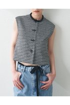 【ウィムガゼット/Whim Gazette】のダブルクロスジレ 人気、トレンドファッション・服の通販 founy(ファニー) ファッション Fashion レディースファッション WOMEN アウター Coat Outerwear ジャケット Jackets ギンガム Gingham クラシカル Classical コンパクト Compact シンプル Simple ジャケット Jacket ストレッチ Stretch チェック Check ノースリーブ No Sleeve ベスト Vest ロング Long ヴィンテージ Vintage 吸水 Water Absorption NEW・新作・新着・新入荷 New Arrivals thumbnail ブラック|ID: prp329100004560570 ipo3291000000032244450