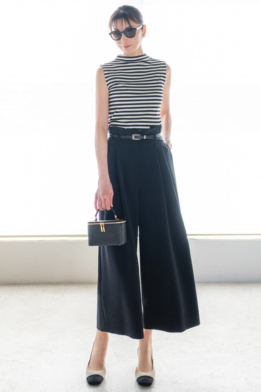 【デイジーリン/DAISY LIN】のBorder Knit Top “Stylish French” 人気、トレンドファッション・服の通販 founy(ファニー) 　ファッション　Fashion　レディースファッション　Fashion for Women　トップス・カットソー　Cut & Sew Tops　ニット　Knit Tops & Sweaters　キャミソール&ノースリーブ　Camisoles & Sleeveless Tops　シャツ・ブラウス・オフィスカジュアル　Elegant Blouses & Button-Ups　ロングTシャツ・Tシャツ　Longline T-Shirts & Tees　カットソー・ベーシックTシャツ　Cut-and-Sewn Tops / Stretch Tees & Basics　おすすめ　Recommended / Our Picks　キャミソール　Camisole, Spaghetti Strap Top　タンク　Tank Top, Sleeveless Top　ノースリーブ　Sleeveless, No-Sleeve　ボトルネック　Bottle Neck, Mock Neck　ボーダー　Border, Stripe　モダン　Modern, Contemporary　ワイド　Wide, Wide Fit　エレガント 上品　Elegant　人気　Popular, Best Seller　再入荷　Restock / Back in Stock　夏　Summer　other-6|ID: prp329100004562025 ipo3291000000032399125