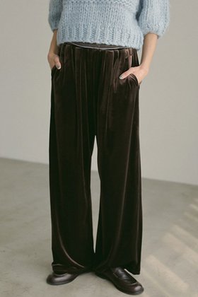 【エトレトウキョウ/ETRE TOKYO】 リラクシーベロアパンツ人気、トレンドファッション・服の通販 founy(ファニー) ファッション Fashion レディースファッション WOMEN パンツ Pants ストレート Straight セットアップ Set Up ベロア Velor リラックス Relax NEW・新作・新着・新入荷 New Arrivals 秋 Autumn/Fall |ID:prp329100004563505