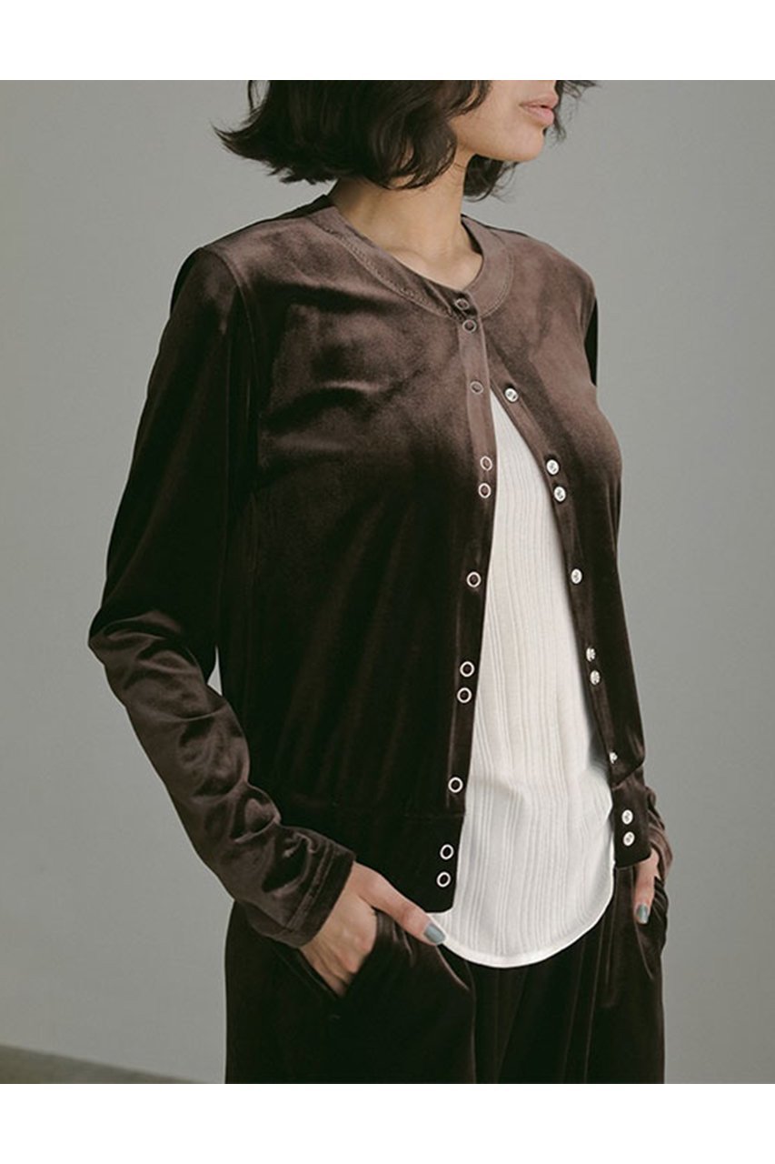 【エトレトウキョウ/ETRE TOKYO】のリングドットベロアトップス インテリア・キッズ・メンズ・レディースファッション・服の通販 founy(ファニー) 　ファッション　Fashion　レディースファッション　WOMEN　トップス・カットソー　Tops/Tshirt　シャツ/ブラウス　Shirts/Blouses　ロング / Tシャツ　T-Shirts　カットソー　Cut and Sewn　ベロア　Velour　なめらか　Smooth　カーディガン　Cardigan　シンプル　Simple　スタイリッシュ　Stylish　スリーブ　Sleeve　セットアップ　Set Up　ドット　Dot　フロント　Front　ベロア　Velor　リラックス　Relax　ロング　Long　エレガント 上品　Elegant　NEW・新作・新着・新入荷　New Arrivals　ブラウン|ID: prp329100004563506 ipo3291000000032271318