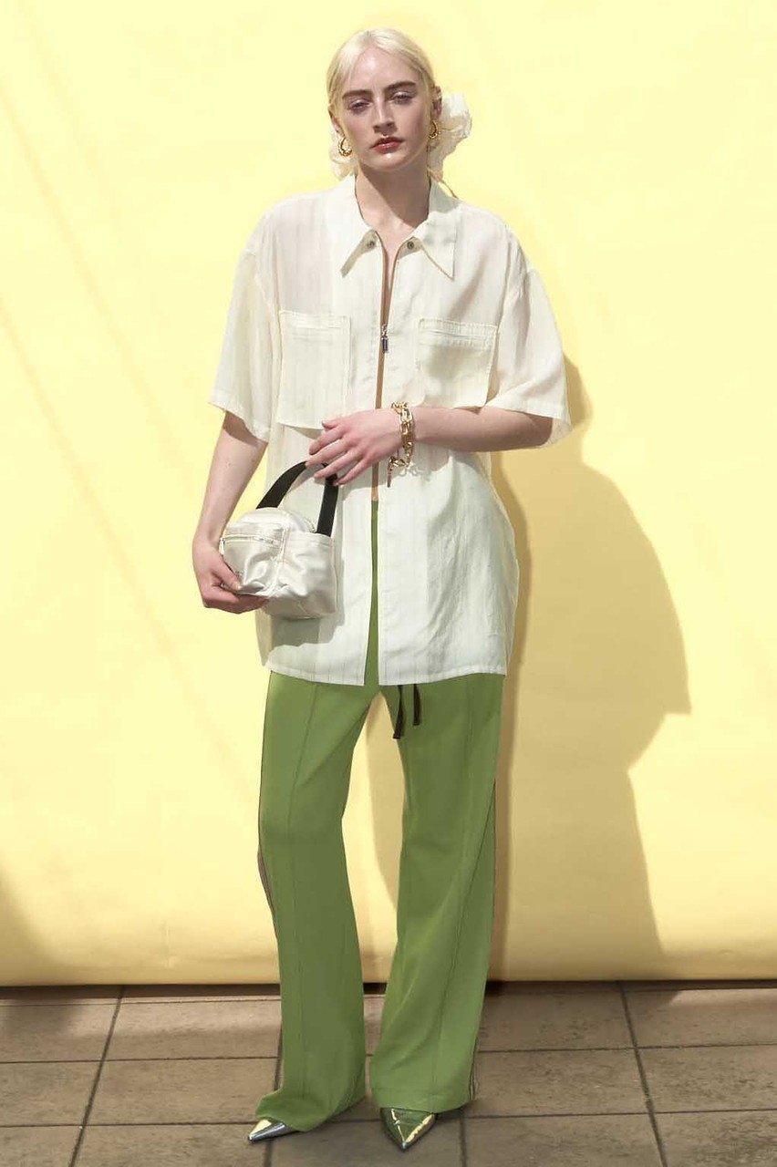 【メゾンスペシャル/MAISON SPECIAL】のStriped Zip Shirt/ストライプジップシャツ 人気、トレンドファッション・服の通販 founy(ファニー) 　ファッション　Fashion　レディースファッション　WOMEN　トップス・カットソー　Tops/Tshirt　シャツ/ブラウス　Shirts/Blouses　キュプラ　Cupra　ショート　Short　シルク　Silk　ストライプ　Stripe　スリーブ　Sleeve　リラックス　Relax　夏　Summer　エレガント 上品　Elegant　NEW・新作・新着・新入荷　New Arrivals　other-2|ID: prp329100004563611 ipo3291000000032272127