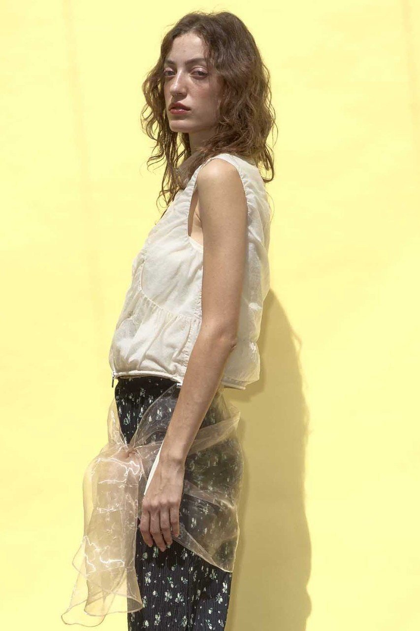 【メゾンスペシャル/MAISON SPECIAL】のAiry Sheer Gathered Vest/エアリーシアーギャザーベスト 人気、トレンドファッション・服の通販 founy(ファニー) 　ファッション　Fashion　レディースファッション　WOMEN　アウター　Coat Outerwear　トップス・カットソー　Tops/Tshirt　キャミソール / ノースリーブ　No Sleeves　シャツ/ブラウス　Shirts/Blouses　ベスト/ジレ　Gilets/Vests　ガーリー　Girly　キャップ　Cap　ギャザー　Gather　シアー　Sheer　スカーフ　Scarf　トレンド　Trend　ノースリーブ　No Sleeve　ベスト　Vest　ミックス　Mix　リップ　Lip　おすすめ　Recommend　夏　Summer　NEW・新作・新着・新入荷　New Arrivals　other-5|ID: prp329100004563622 ipo3291000000032272210