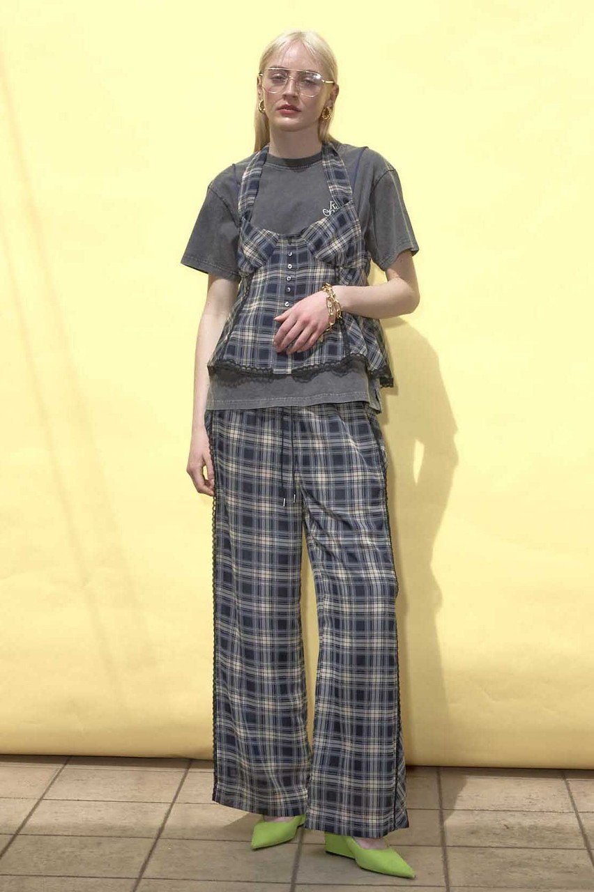 【メゾンスペシャル/MAISON SPECIAL】のPlaid Halter Peplum Sheer Tops/チェックホルターペプラムシアートップス 人気、トレンドファッション・服の通販 founy(ファニー) 　ファッション　Fashion　レディースファッション　WOMEN　トップス・カットソー　Tops/Tshirt　キャミソール / ノースリーブ　No Sleeves　シャツ/ブラウス　Shirts/Blouses　ガーリー　Girly　キャップ　Cap　シアー　Sheer　スニーカー　Sneakers　セットアップ　Set Up　チェック　Check　ノースリーブ　No Sleeve　レース　Race　おすすめ　Recommend　夏　Summer　NEW・新作・新着・新入荷　New Arrivals　other-3|ID: prp329100004563624 ipo3291000000032272225