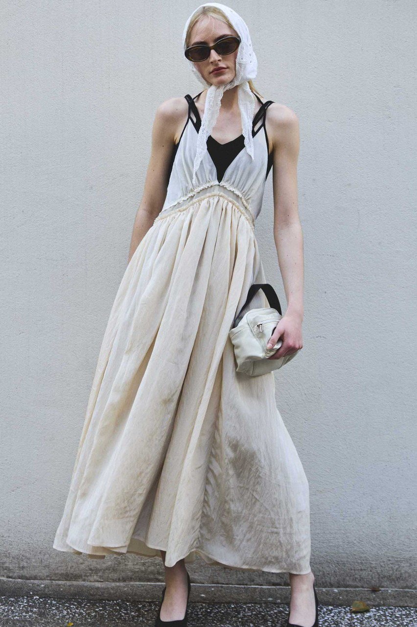【メゾンスペシャル/MAISON SPECIAL】のVolume Camisole Dress/ボリュームキャミワンピース 人気、トレンドファッション・服の通販 founy(ファニー) 　ファッション　Fashion　レディースファッション　WOMEN　ワンピース　Dress　ドレス　Party Dresses　キャミワンピース　No Sleeve Dresses　チュニック　Tunic　ギャザー　Gather　シアー　Sheer　チュニック　Tunic　トレンド　Trend　パターン　Pattern　フェミニン　Feminine　ロング　Long　エレガント 上品　Elegant　NEW・新作・新着・新入荷　New Arrivals　other-3|ID: prp329100004563626 ipo3291000000032272239