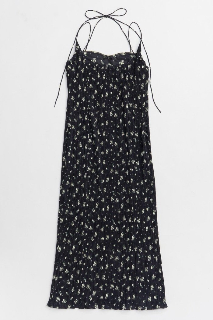 【メゾンスペシャル/MAISON SPECIAL】のSmall Flower Pleated Dress/スモールフラワープリーツワンピース インテリア・キッズ・メンズ・レディースファッション・服の通販 founy(ファニー) https://founy.com/ ファッション Fashion レディースファッション Fashion for Women ワンピース Dresses フォーマル・パーティードレス・結婚式用ドレス Elegant & Casual Dresses チュニック Tunic Tops & Dresses キャミワンピース Cami Dress, Slip Dress クリスタル Crystal, Swarovski ストレッチ Stretch, Stretchy Fabric スニーカー Sneakers, Trainers セットアップ Set-Up, Coordinated Outfit タンク Tank Top, Sleeveless Top チュニック Tunic, Long Top プリント Print, Printed Pattern プリーツ Pleats, Pleated リボン Ribbon, Bow ロング Long, Long-Length 再入荷 Restock / Back in Stock おすすめ Recommended / Our Picks 夏 Summer エレガント 上品 Elegant |ID: prp329100004563641 ipo3291000000032272327