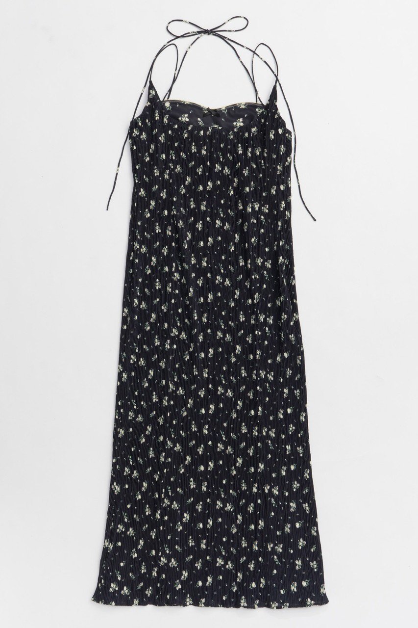 【メゾンスペシャル/MAISON SPECIAL】のSmall Flower Pleated Dress/スモールフラワープリーツワンピース インテリア・キッズ・メンズ・レディースファッション・服の通販 founy(ファニー) 　ファッション　Fashion　レディースファッション　WOMEN　ワンピース　Dress　ドレス　Party Dresses　チュニック　Tunic　キャミワンピース　Cami Dress　クリスタル　Crystal　ストレッチ　Stretch　スニーカー　Sneakers　セットアップ　Set Up　タンク　Tank　チュニック　Tunic　プリント　Print　プリーツ　Pleats　リボン　Ribbon　ロング　Long　再入荷　Restock/Back In Stock/Re Arrival　おすすめ　Recommend　夏　Summer　エレガント 上品　Elegant　BLK(ブラック)|ID: prp329100004563641 ipo3291000000032272329