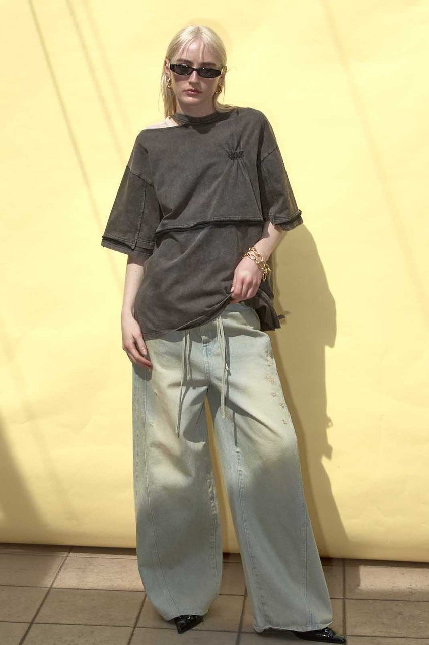 【メゾンスペシャル/MAISON SPECIAL】のShirring Embroidery Washed Big T-shirt/シャーリングエンブロイダリーウォッシュビッグTEE 人気、トレンドファッション・服の通販 founy(ファニー) 　ファッション　Fashion　レディースファッション　WOMEN　トップス・カットソー　Tops/Tshirt　シャツ/ブラウス　Shirts/Blouses　ロング / Tシャツ　T-Shirts　カットソー　Cut and Sewn　ウォッシュ　Wash　ヴィンテージ　Vintage　カットソー　Cut And Sew　シャーリング　Shirring　ショート　Short　スリット　Slit　スリーブ　Sleeve　ワンポイント　One Point　NEW・新作・新着・新入荷　New Arrivals　other-2|ID: prp329100004563647 ipo3291000000032272369