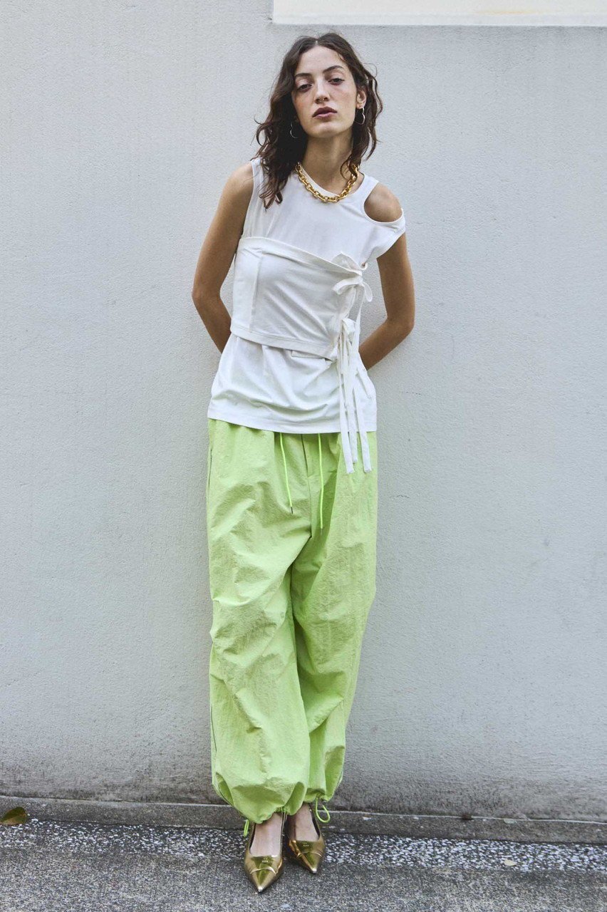 【メゾンスペシャル/MAISON SPECIAL】のRibbon Bare Sleeveless TEE/リボンベアノースリーブTEE 人気、トレンドファッション・服の通販 founy(ファニー) 　ファッション　Fashion　レディースファッション　WOMEN　トップス・カットソー　Tops/Tshirt　キャミソール / ノースリーブ　No Sleeves　シャツ/ブラウス　Shirts/Blouses　ロング / Tシャツ　T-Shirts　カットソー　Cut and Sewn　インナー　Inner　キャミソール　Camisole　シンプル　Simple　セットアップ　Set Up　タンク　Tank　ドレープ　Drape　ノースリーブ　No Sleeve　フェミニン　Feminine　リボン　Ribbon　ワーク　Work　NEW・新作・新着・新入荷　New Arrivals　other-2|ID: prp329100004563655 ipo3291000000032272444