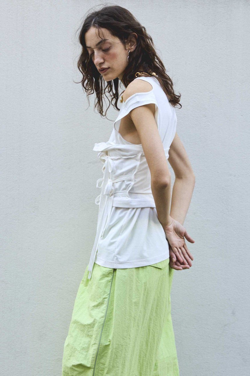 【メゾンスペシャル/MAISON SPECIAL】のRibbon Bare Sleeveless TEE/リボンベアノースリーブTEE 人気、トレンドファッション・服の通販 founy(ファニー) 　ファッション　Fashion　レディースファッション　WOMEN　トップス・カットソー　Tops/Tshirt　キャミソール / ノースリーブ　No Sleeves　シャツ/ブラウス　Shirts/Blouses　ロング / Tシャツ　T-Shirts　カットソー　Cut and Sewn　インナー　Inner　キャミソール　Camisole　シンプル　Simple　セットアップ　Set Up　タンク　Tank　ドレープ　Drape　ノースリーブ　No Sleeve　フェミニン　Feminine　リボン　Ribbon　ワーク　Work　NEW・新作・新着・新入荷　New Arrivals　other-4|ID: prp329100004563655 ipo3291000000032272448