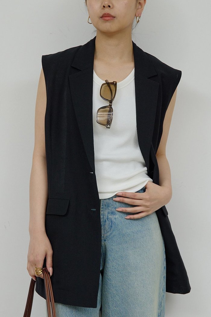 【ガリャルダガランテ/GALLARDAGALANTE】のメッシュジレ インテリア・キッズ・メンズ・レディースファッション・服の通販 founy(ファニー) https://founy.com/ ファッション Fashion レディースファッション WOMEN アウター Coat Outerwear ジャケット Jackets インナー Inner ジャケット Jacket スポーティ Sporty スリーブ Sleeve タンク Tank トレンド Trend ベスト Vest メッシュ Mesh ロング Long 人気 Popularity 夏 Summer NEW・新作・新着・新入荷 New Arrivals |ID: prp329100004565301 ipo3291000000032286129