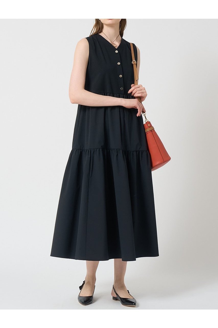 【アナイ/ANAYI】のポンチ×タフタティアード ワンピース 人気、トレンドファッション・服の通販 founy(ファニー) 　ファッション　Fashion　レディースファッション　WOMEN　ワンピース　Dress　チュニック　Tunic　なめらか　Smooth　ストレッチ　Stretch　タフタ　Taffeta　チュニック　Tunic　ティアードワンピース　Tiered Dress　フロント　Front　マキシ　Maxi　ロング　Long　吸水　Water Absorption　夏　Summer　NEW・新作・新着・新入荷　New Arrivals　other-8|ID: prp329100004565327 ipo3291000000032286361
