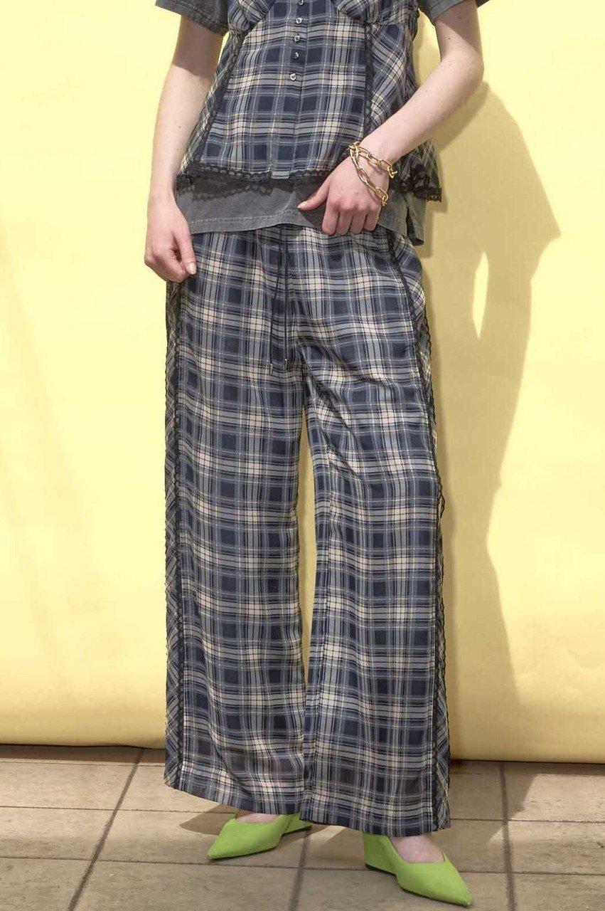 【メゾンスペシャル/MAISON SPECIAL】のSide Pico Lace Sheer Plaid Pants/サイドピコレースシアーチェックパンツ 人気、トレンドファッション・服の通販 founy(ファニー) 　ファッション　Fashion　レディースファッション　Fashion for Women　パンツ　Pants & Trousers　ガーリー　Girly, Feminine Style　キャップ　Cap, Baseball Cap　シアー　Sheer, See-Through　スニーカー　Sneakers, Trainers　セットアップ　Set-Up, Coordinated Outfit　チェック　Check, Plaid, Tartan　リラックス　Relax, Relaxed Fit　レース　Lace, Lace Fabric　ワイド　Wide, Wide Fit　おすすめ　Recommended / Our Picks　夏　Summer　other-8|ID: prp329100004565402 ipo3291000000036097445