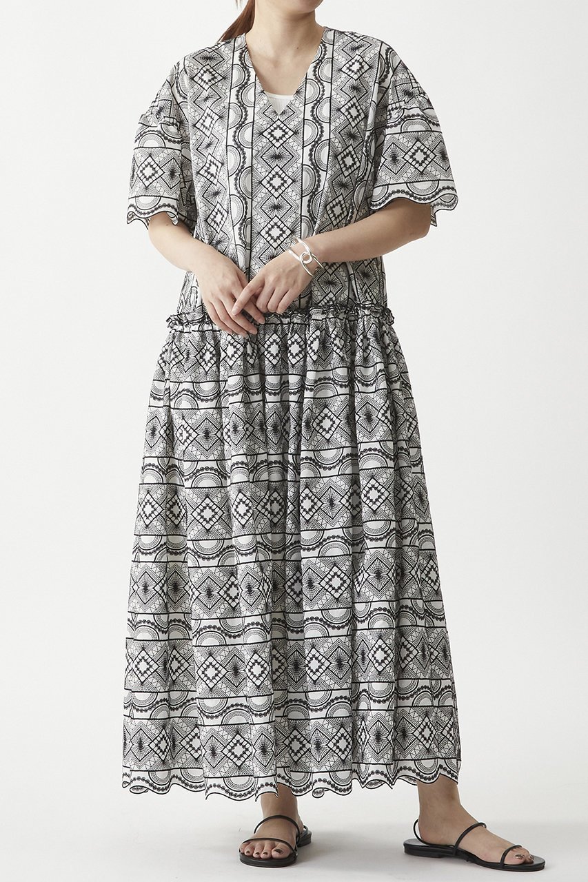 【プルミエ アロンディスモン/1er Arrondissement】のジオメトリックエンブロイダリーワンピース 人気、トレンドファッション・服の通販 founy(ファニー) ファッション Fashion レディースファッション Fashion for Women ワンピース Dresses チュニック Tunic Tops & Dresses エンブロイダリー Embroidery Design ギャザー Gathered, Ruffled サマー Summer, Summer Style スカラップ Scallop, Scalloped Edge チュニック Tunic, Long Top ドレス Dress, One-Piece レース Lace, Lace Fabric ロング Long, Long-Length 再入荷 Restock / Back in Stock 夏 Summer other-5|ID: prp329100004565406 ipo3291000000035378944