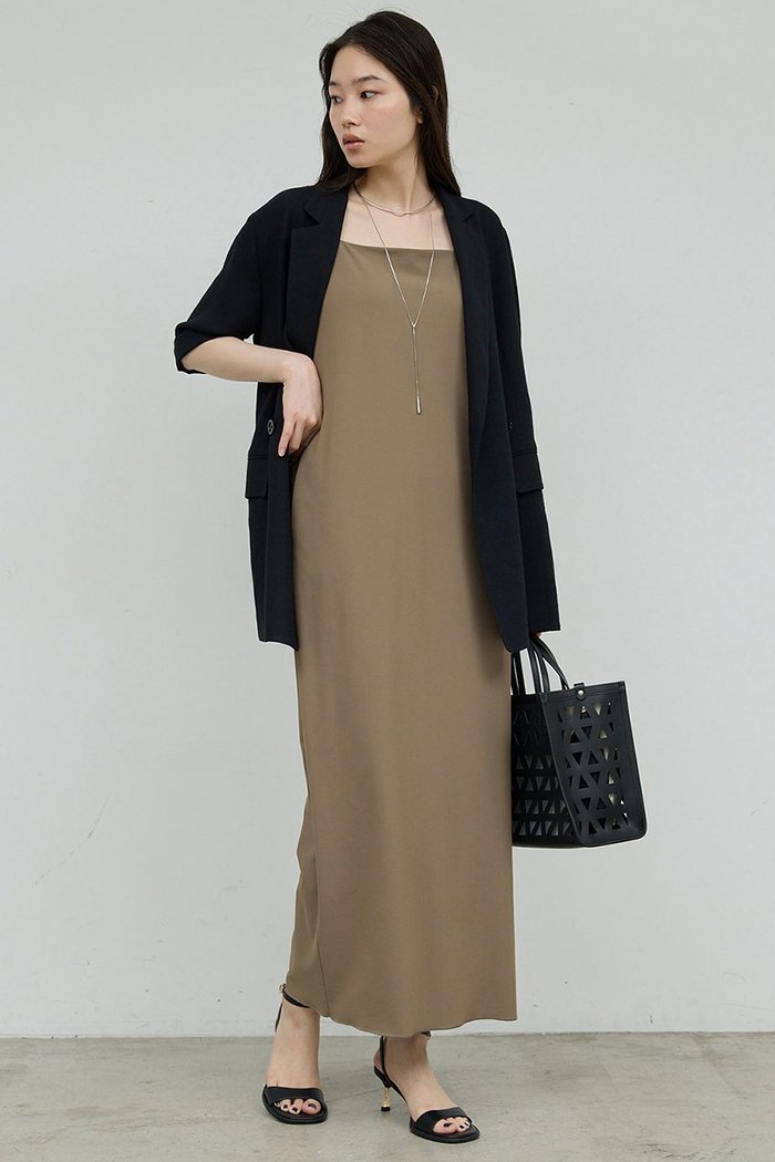 【ガリャルダガランテ/GALLARDAGALANTE】のストレッチマキシキャミワンピース インテリア・キッズ・メンズ・レディースファッション・服の通販 founy(ファニー) https://founy.com/ ファッション Fashion レディースファッション Fashion for Women ワンピース Dresses キャミソールワンピース Camisole Dresses チュニック Tunic Tops & Dresses おすすめ Recommended / Our Picks インナー Innerwear キャミワンピース Cami Dress, Slip Dress ジャケット Jacket, Outerwear ストレッチ Stretch, Stretchy Fabric スリット Slit, Slit Detail チュニック Tunic, Long Top ポケット Pocket, Pocket Detail ロング Long, Long-Length ビジネス 仕事 通勤 Business / Work / Commuting 旅行 Travel |ID: prp329100004566699 ipo3291000000032811882