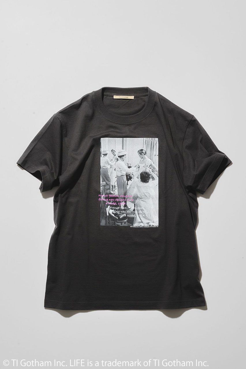 【カレンソロジー/Curensology】の【LIFE PICTURE COLLECTION】別注CHTシャツ(タテ) インテリア・キッズ・メンズ・レディースファッション・服の通販 founy(ファニー) 　ファッション　Fashion　レディースファッション　WOMEN　トップス・カットソー　Tops/Tshirt　シャツ/ブラウス　Shirts/Blouses　ロング / Tシャツ　T-Shirts　カットソー　Cut and Sewn　おすすめ　Recommend　アクセサリー　Accessories　インナー　Inner　カットソー　Cut And Sew　ショート　Short　シンプル　Simple　ジャケット　Jacket　スペシャル　Special　スリーブ　Sleeve　フロント　Front　プリント　Print　モノトーン　Monotone　別注　Special Order　夏　Summer　NEW・新作・新着・新入荷　New Arrivals　春　Spring　洗える　Washable　ブラック|ID: prp329100004570047 ipo3291000000032334658