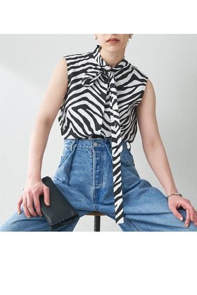 【ウィムガゼット/Whim Gazette】のゼブラボウタイブラウス 人気、トレンドファッション・服の通販 founy(ファニー) ファッション Fashion レディースファッション WOMEN トップス・カットソー Tops/Tshirt キャミソール / ノースリーブ No Sleeves シャツ/ブラウス Shirts/Blouses ノースリーブ No Sleeve プリント Print ボトム Bottom モダン Modern リネン Linen NEW・新作・新着・新入荷 New Arrivals |ID:prp329100004570067