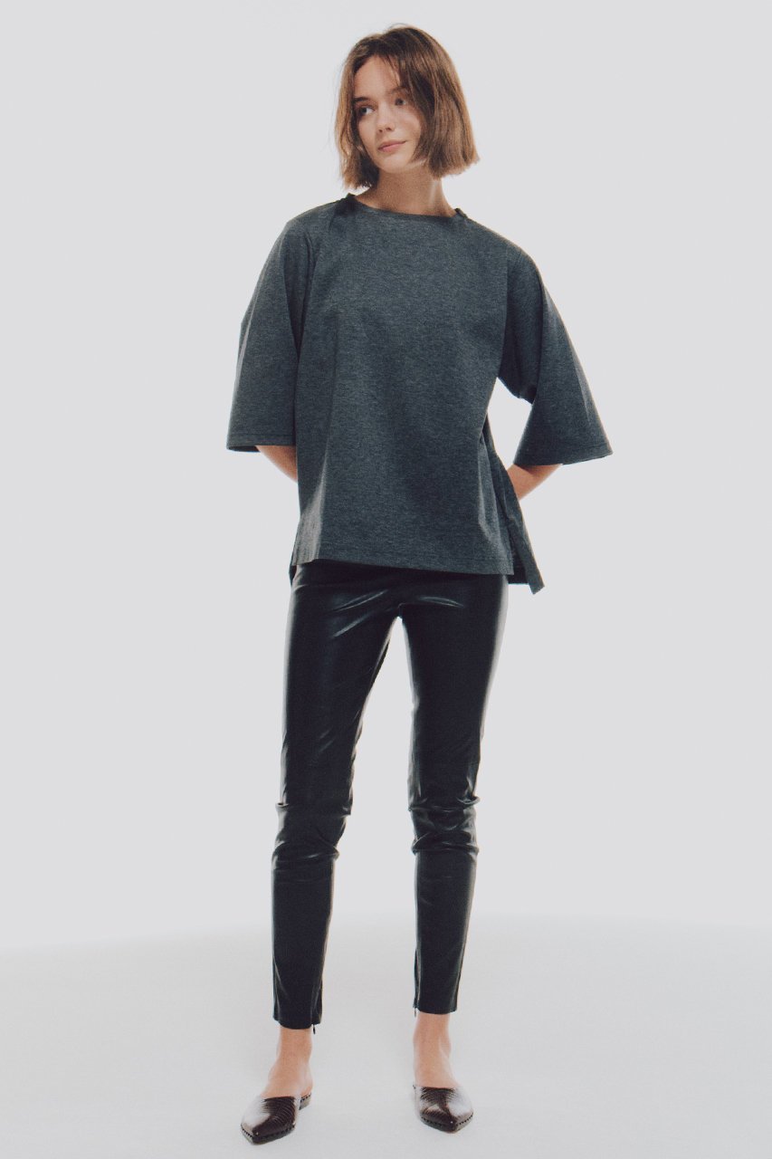 【ルームエイト/Room no.8】のスーピマコットン ハーフスリーブトップス 人気、トレンドファッション・服の通販 founy(ファニー) 　ファッション　Fashion　レディースファッション　Fashion for Women　トップス・カットソー　Cut & Sew Tops　シャツ・ブラウス・オフィスカジュアル　Elegant Blouses & Button-Ups　ロングTシャツ・Tシャツ　Longline T-Shirts & Tees　カットソー・ベーシックTシャツ　Cut-and-Sewn Tops / Stretch Tees & Basics　ショート　Short, Short Length　シンプル　Simple, Minimal　スリーブ　Sleeve, Long Sleeve / Short Sleeve　リラックス　Relax, Relaxed Fit　エレガント 上品　Elegant　再入荷　Restock / Back in Stock　other-6|ID: prp329100004570097 ipo3291000000032967579