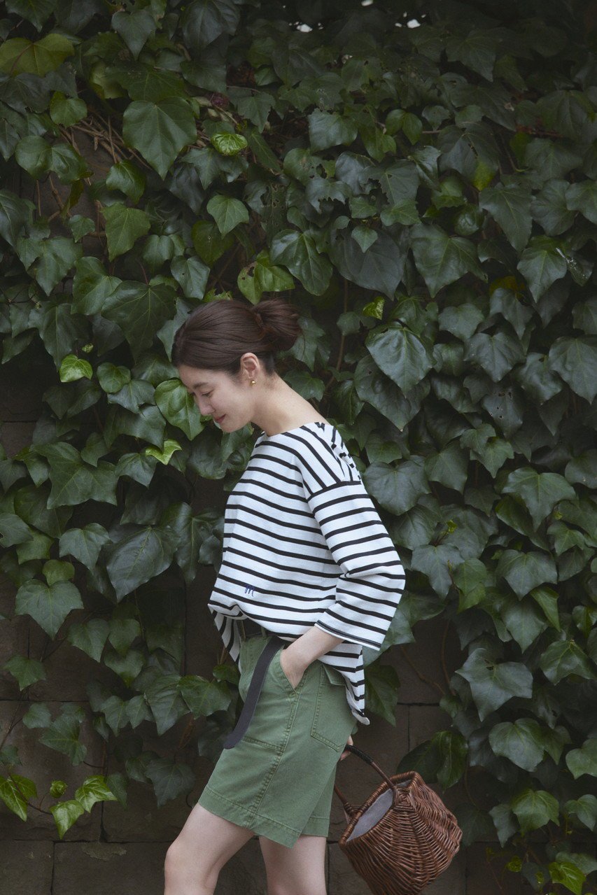 【マイ ウィークネス/MY WEAKNESS】のBasque Shirt 人気、トレンドファッション・服の通販 founy(ファニー) 　ファッション　Fashion　レディースファッション　Fashion for Women　トップス・カットソー　Cut & Sew Tops　シャツ・ブラウス・オフィスカジュアル　Elegant Blouses & Button-Ups　ロングTシャツ・Tシャツ　Longline T-Shirts & Tees　カットソー・ベーシックTシャツ　Cut-and-Sewn Tops / Stretch Tees & Basics　シンプル　Simple, Minimal　スリーブ　Sleeve, Long Sleeve / Short Sleeve　フロント　Front, Front Design　ボーダー　Border, Stripe　ロング　Long, Long-Length　other-6|ID: prp329100004570125 ipo3291000000032794972
