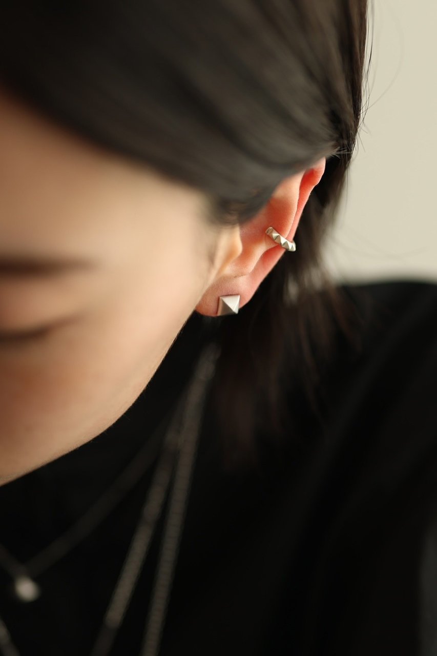 【カドー/CADEAUX】のシルバースタッズ ピアス 人気、トレンドファッション・服の通販 founy(ファニー) ファッション Fashion レディースファッション Fashion for Women ジュエリー Jewelry ファッションリング Fashion Rings イヤリング・フープ・ドロップタイプ Hoop, Drop & Clip Earrings おすすめ Recommended / Our Picks イヤリング Earrings クール Cool, Chic other-4|ID: prp329100004571549 ipo3291000000035586717