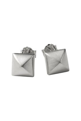 【カドー/CADEAUX】 シルバースタッズ ピアス人気、トレンドファッション・服の通販 founy(ファニー) ファッション Fashion レディースファッション Fashion for Women ジュエリー Jewelry ファッションリング Fashion Rings イヤリング・フープ・ドロップタイプ Hoop, Drop & Clip Earrings おすすめ Recommended / Our Picks イヤリング Earrings クール Cool, Chic |ID:prp329100004571549