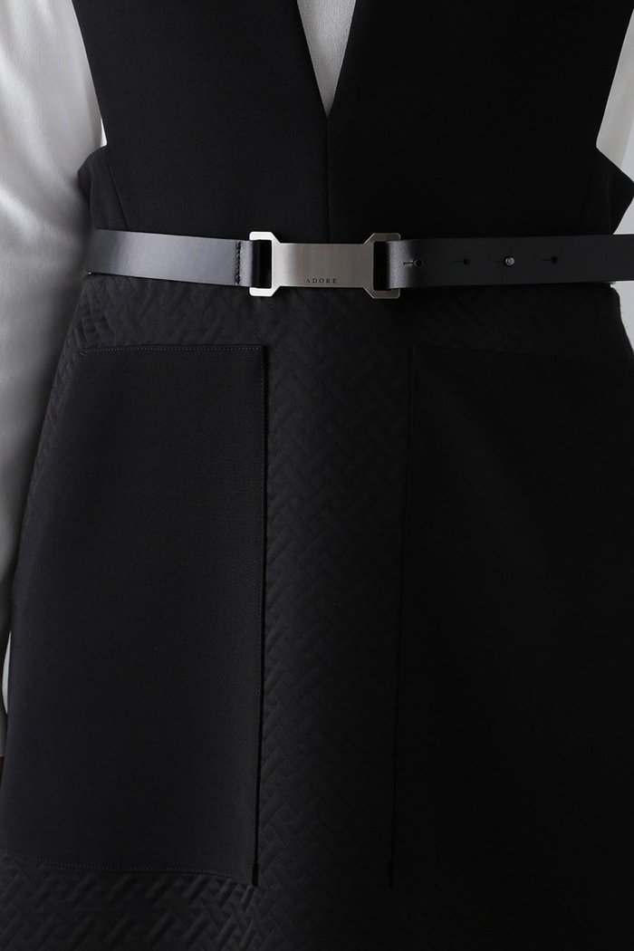 【アドーア/ADORE】のプレートベルト インテリア・キッズ・メンズ・レディースファッション・服の通販 founy(ファニー) https://founy.com/ ファッション Fashion レディースファッション Fashion for Women ベルト&ウエストマーク Belts & Waist Accessories ジャケット Jacket, Outerwear スタイリッシュ Stylish, Fashionable フロント Front, Front Design プレート Plate, Dish メタル Metal, Metal Parts 再入荷 Restock / Back in Stock |ID: prp329100004571594 ipo3291000000036201007