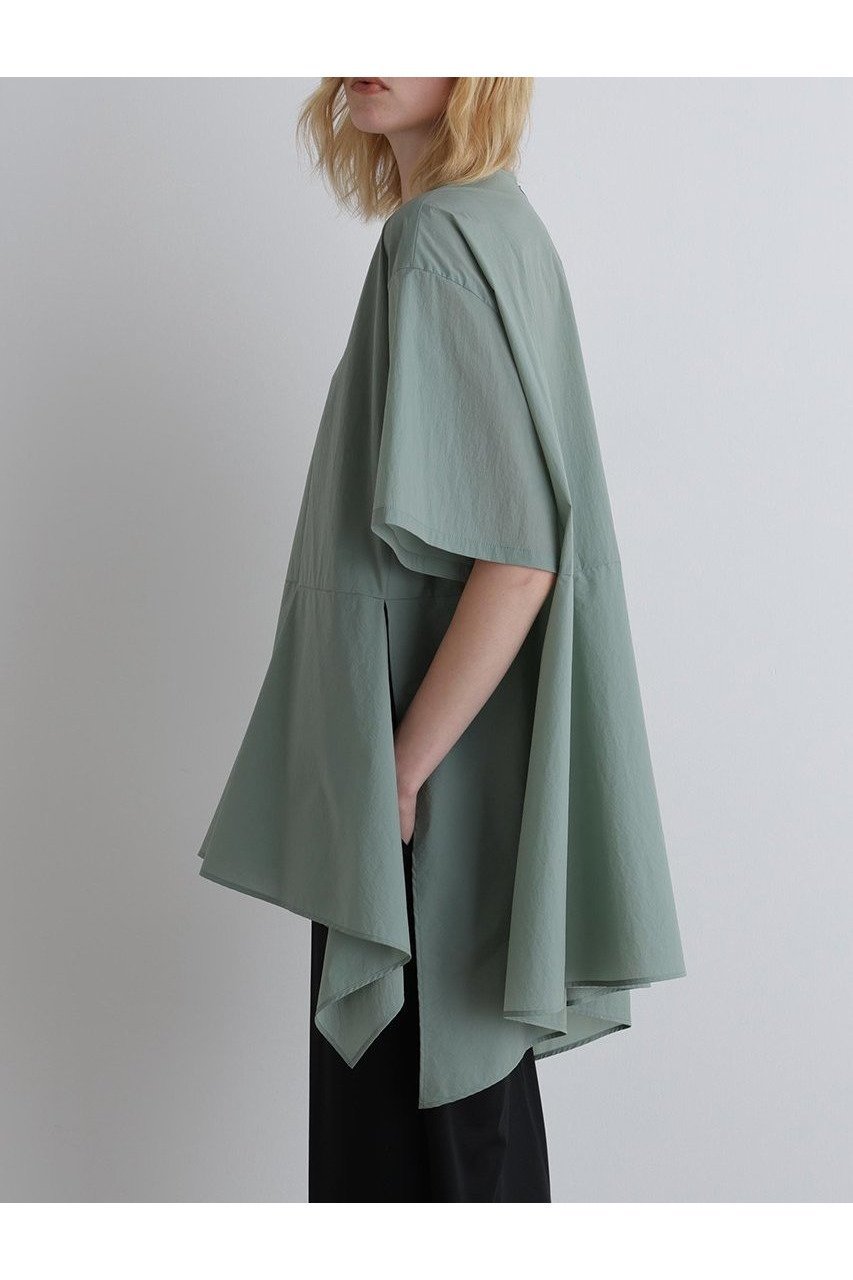 【ル フィル/LE PHIL】のナイロンストレッチブラウス 人気、トレンドファッション・服の通販 founy(ファニー) 　ファッション　Fashion　レディースファッション　WOMEN　トップス・カットソー　Tops/Tshirt　シャツ/ブラウス　Shirts/Blouses　おすすめ　Recommend　ショート　Short　スタンダード　Standard　ストレッチ　Stretch　スリット　Slit　スリーブ　Sleeve　タンブラー　Tumbler　夏　Summer　NEW・新作・新着・新入荷　New Arrivals　other-2|ID: prp329100004571634 ipo3291000000032348156