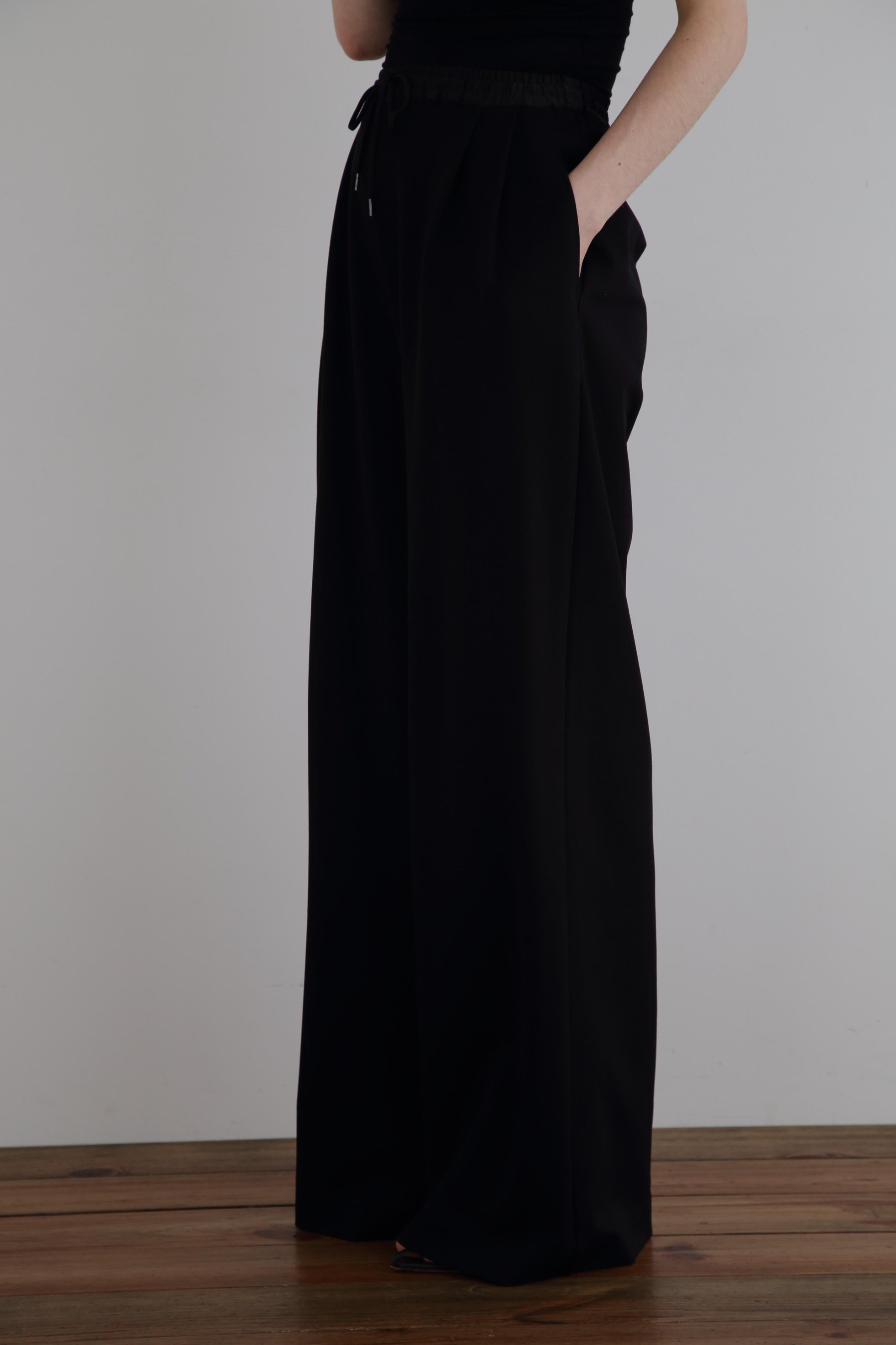 【ル フィル/LE PHIL】のヴィスポンチワイドパンツ 人気、トレンドファッション・服の通販 founy(ファニー) 　ファッション　Fashion　レディースファッション　Fashion for Women　パンツ　Pants & Trousers　ストレッチ　Stretch, Stretchy Fabric　ビッグ　Big, Oversized　ワイド　Wide, Wide Fit　other-5|ID: prp329100004571670 ipo3291000000036825437