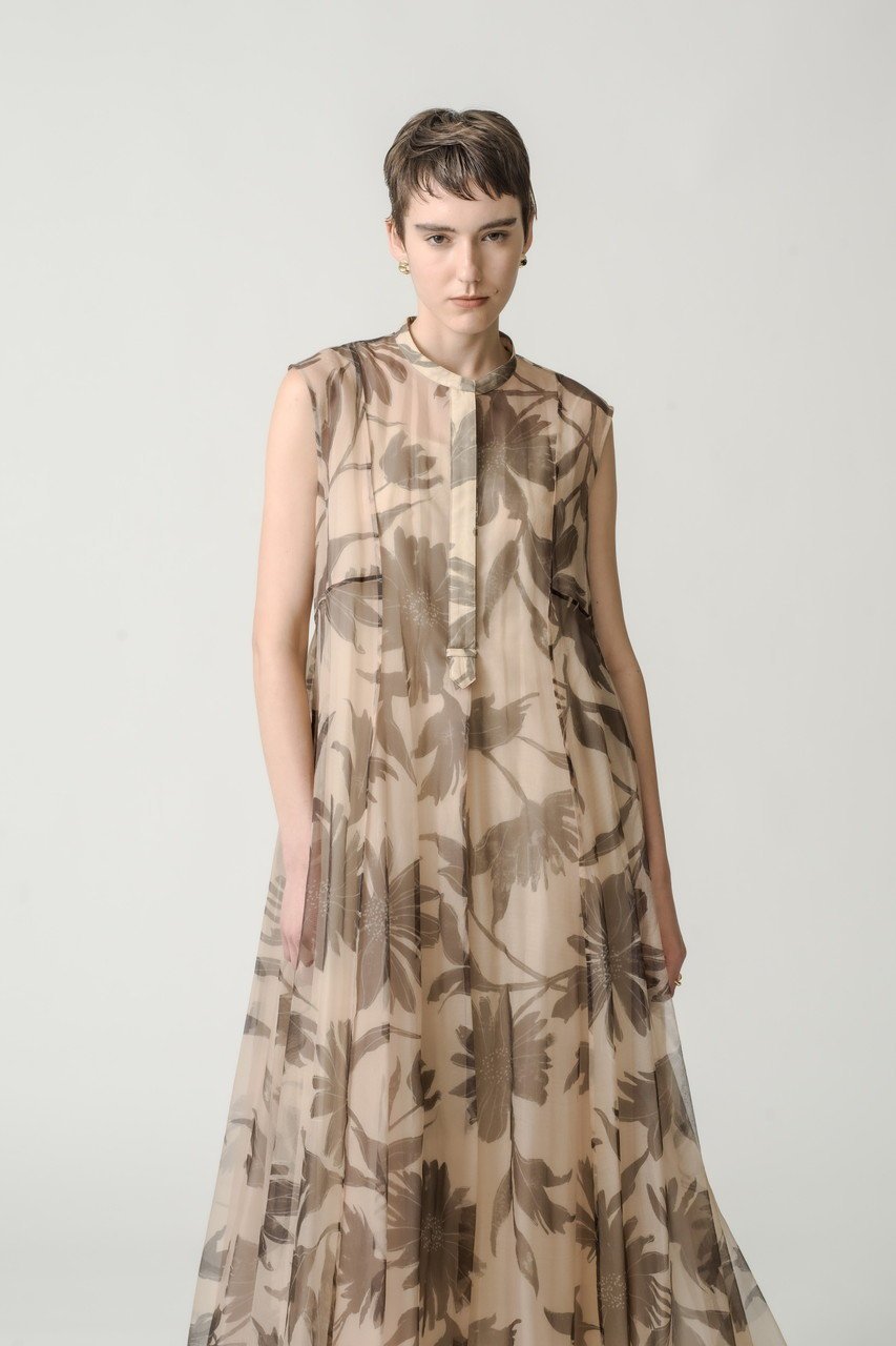 【エブール/ebure】のシックフラワーオーガンジー ノースリーブワンピース 人気、トレンドファッション・服の通販 founy(ファニー) 　ファッション　Fashion　レディースファッション　Fashion for Women　ワンピース　Dresses　チュニック　Tunic Tops & Dresses　おすすめ　Recommended / Our Picks　オーガンジー　Organza Fabric　シアー　Sheer, See-Through　シルク　Silk, 100% Silk　チュニック　Tunic, Long Top　デニム　Denim, Jeans Material　ノースリーブ　Sleeveless, No-Sleeve　プリント　Print, Printed Pattern　other-6|ID: prp329100004572940 ipo3291000000036097469