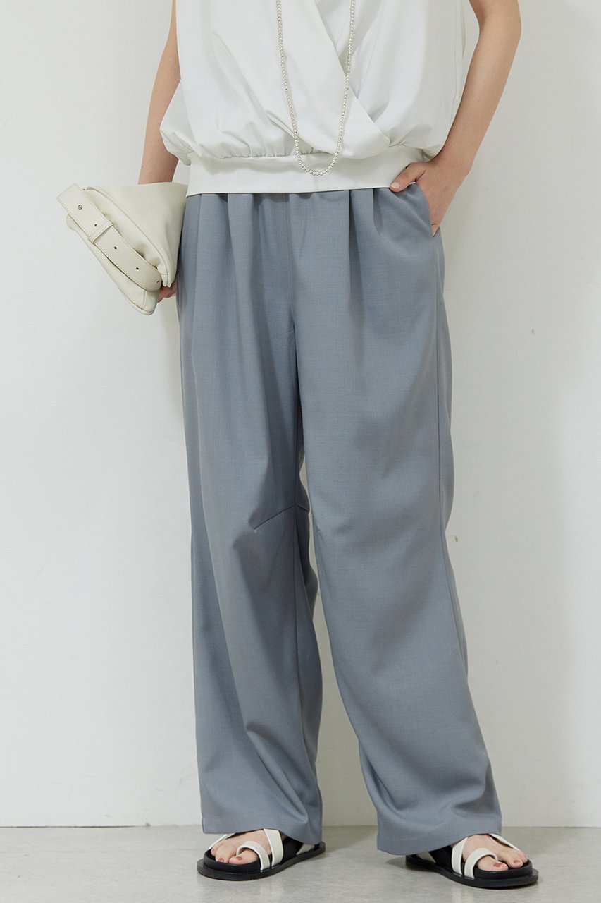 【ガリャルダガランテ/GALLARDAGALANTE】のテーパードタックパンツ インテリア・キッズ・メンズ・レディースファッション・服の通販 founy(ファニー) 　ファッション　Fashion　レディースファッション　WOMEN　パンツ　Pants　なめらか　Smooth　エレガント 上品　Elegant　サンダル　Sandals　センター　Center　NEW・新作・新着・新入荷　New Arrivals　グレー|ID: prp329100004572947 ipo3291000000032362809