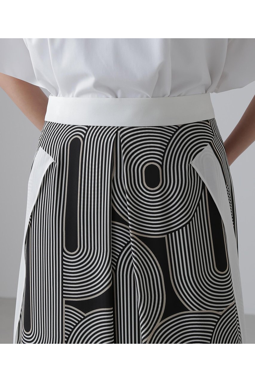 【アドーア/ADORE】のメイズプリントスカート 人気、トレンドファッション・服の通販 founy(ファニー) 　ファッション　Fashion　レディースファッション　Fashion for Women　スカート　Skirts　ロングスカート　Long Skirts / Maxi & Midi Skirts　スカーフ　Scarf, Neckwear　フォルム　Silhouette, Form　プリント　Print, Printed Pattern　モチーフ　Motif, Design Theme　ロング　Long, Long-Length　再入荷　Restock / Back in Stock　無地　Plain, Solid Color　other-7|ID: prp329100004572975 ipo3291000000035332377