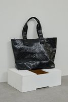 【ガリャルダガランテ/GALLARDAGALANTE】の【2.718】パテントBIGトート 人気、トレンドファッション・服の通販 founy(ファニー) ファッション Fashion レディースファッション WOMEN バッグ Bag おすすめ Recommend シンプル Simple スタイリッシュ Stylish NEW・新作・新着・新入荷 New Arrivals ビジネス 仕事 通勤 Business |ID:prp329100004573007