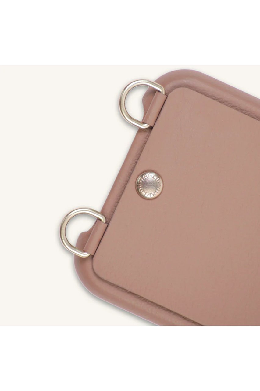 【ルヴィニ パリ/Louvini Paris】のiPhone16 スマホケース LOU 人気、トレンドファッション・服の通販 founy(ファニー) 　ファッション　Fashion　レディースファッション　Fashion for Women　iPhone アイフォーン　iPhone　なめらか　Smooth, Silky Texture　カメラ　Camera Accessories　スマホケース　Smartphone Case　ポケット　Pocket, Pocket Detail　再入荷　Restock / Back in Stock　other-3|ID: prp329100004576598 ipo3291000000032412323