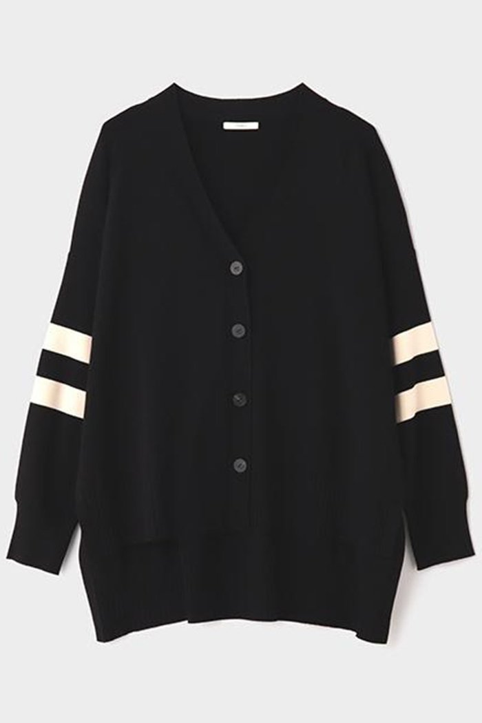 【ル フィル/LE PHIL】のオーバーサイズカーディガン インテリア・キッズ・メンズ・レディースファッション・服の通販 founy(ファニー) https://founy.com/ ファッション Fashion レディースファッション Fashion for Women トップス・カットソー Cut & Sew Tops ニット Knit Tops & Sweaters カーディガン・羽織り Layered Style Cardigans カジュアルプルオーバー・ニットトップス Pullovers & Knit Tops / Casual Pullovers カーディガン Cardigan, Knitwear スポーティ Sporty, Casual Athletic ベーシック Basic, Essential 再入荷 Restock / Back in Stock |ID: prp329100004576640 ipo3291000000034981247