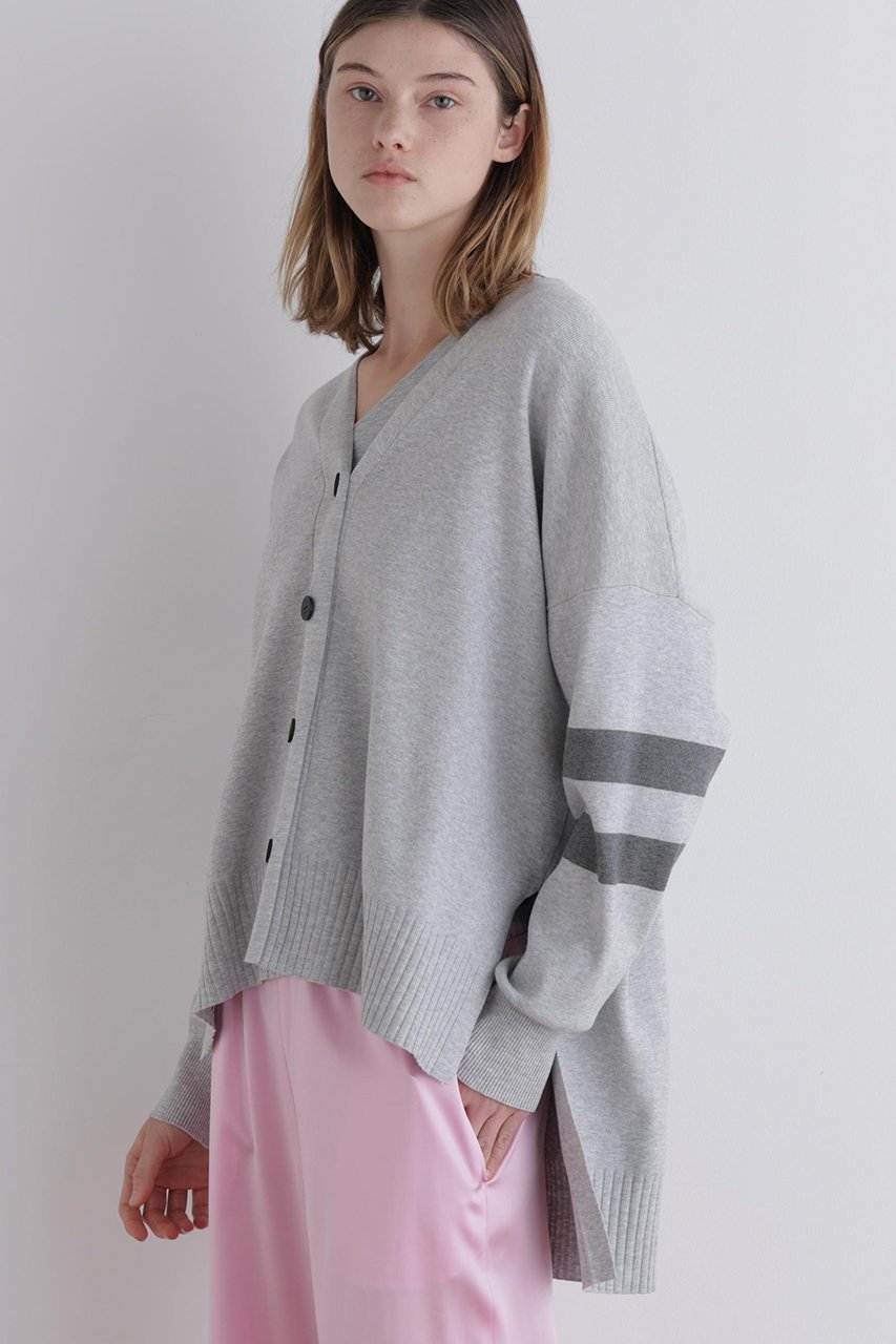 【ル フィル/LE PHIL】のオーバーサイズカーディガン 人気、トレンドファッション・服の通販 founy(ファニー) 　ファッション　Fashion　レディースファッション　Fashion for Women　トップス・カットソー　Cut & Sew Tops　ニット　Knit Tops & Sweaters　カーディガン・羽織り　Layered Style Cardigans　カジュアルプルオーバー・ニットトップス　Pullovers & Knit Tops / Casual Pullovers　カーディガン　Cardigan, Knitwear　スポーティ　Sporty, Casual Athletic　ベーシック　Basic, Essential　再入荷　Restock / Back in Stock　other-2|ID: prp329100004576640 ipo3291000000034981250