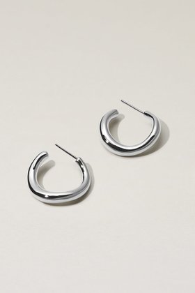 【サラース/SARARTH】のELLIPSE SWAY ピアス I 人気、トレンドファッション・服の通販 founy(ファニー) ファッション Fashion レディースファッション Fashion for Women ジュエリー Jewelry ファッションリング Fashion Rings イヤリング・フープ・ドロップタイプ Hoop, Drop & Clip Earrings イヤリング Earrings コレクション Collection, Seasonal Line フォルム Silhouette, Form エレガント 上品 Elegant |ID:prp329100004576693