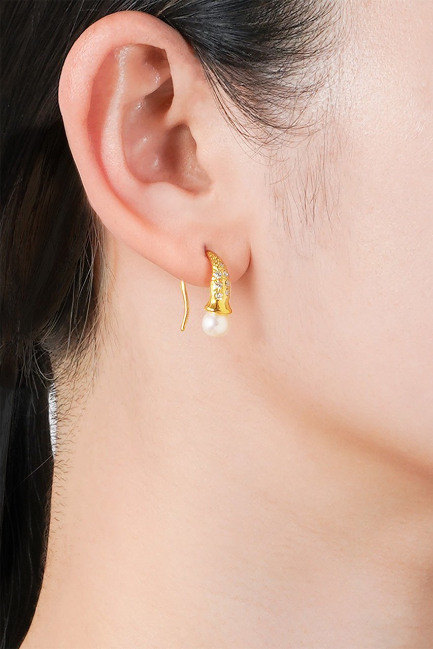 【アヤミ ジュエリー/AYAMI jewelry】のBloomdrop Pearl ピアス 人気、トレンドファッション・服の通販 founy(ファニー) 　ファッション　Fashion　レディースファッション　WOMEN　ジュエリー　Jewelry　リング　Rings　イヤリング　Earrings　イヤリング　Earrings　クール　Cool　シンプル　Simple　スタイリッシュ　Stylish　パール　Pearl　フォルム　Form　NEW・新作・新着・新入荷　New Arrivals　other-2|ID: prp329100004576702 ipo3291000000032413095